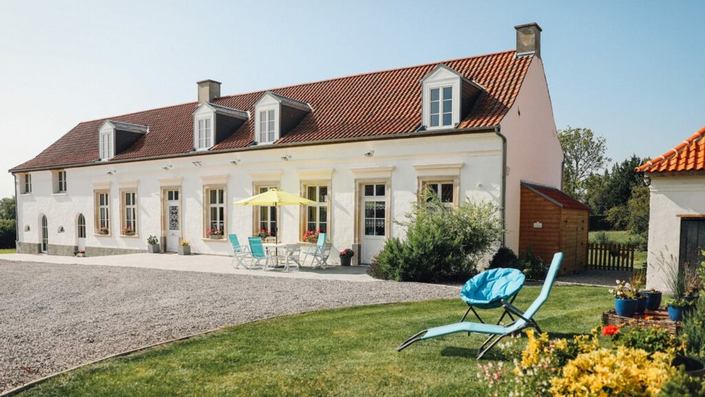 Façade avant gîte le Domaine du Lac
